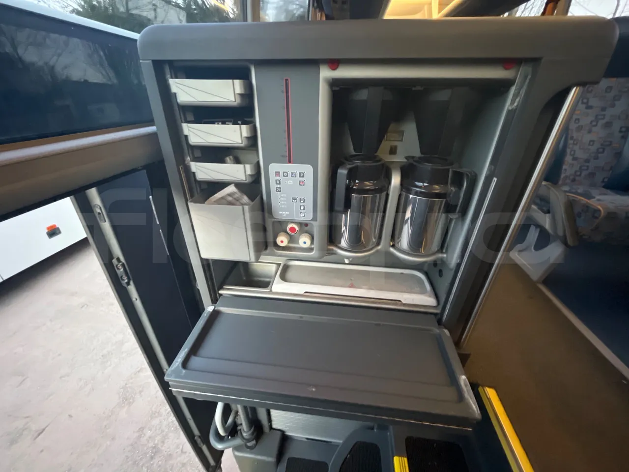 Man Lion's Coach B.2007 - EUR5 - 294kW - 12.000m - disabled area photo