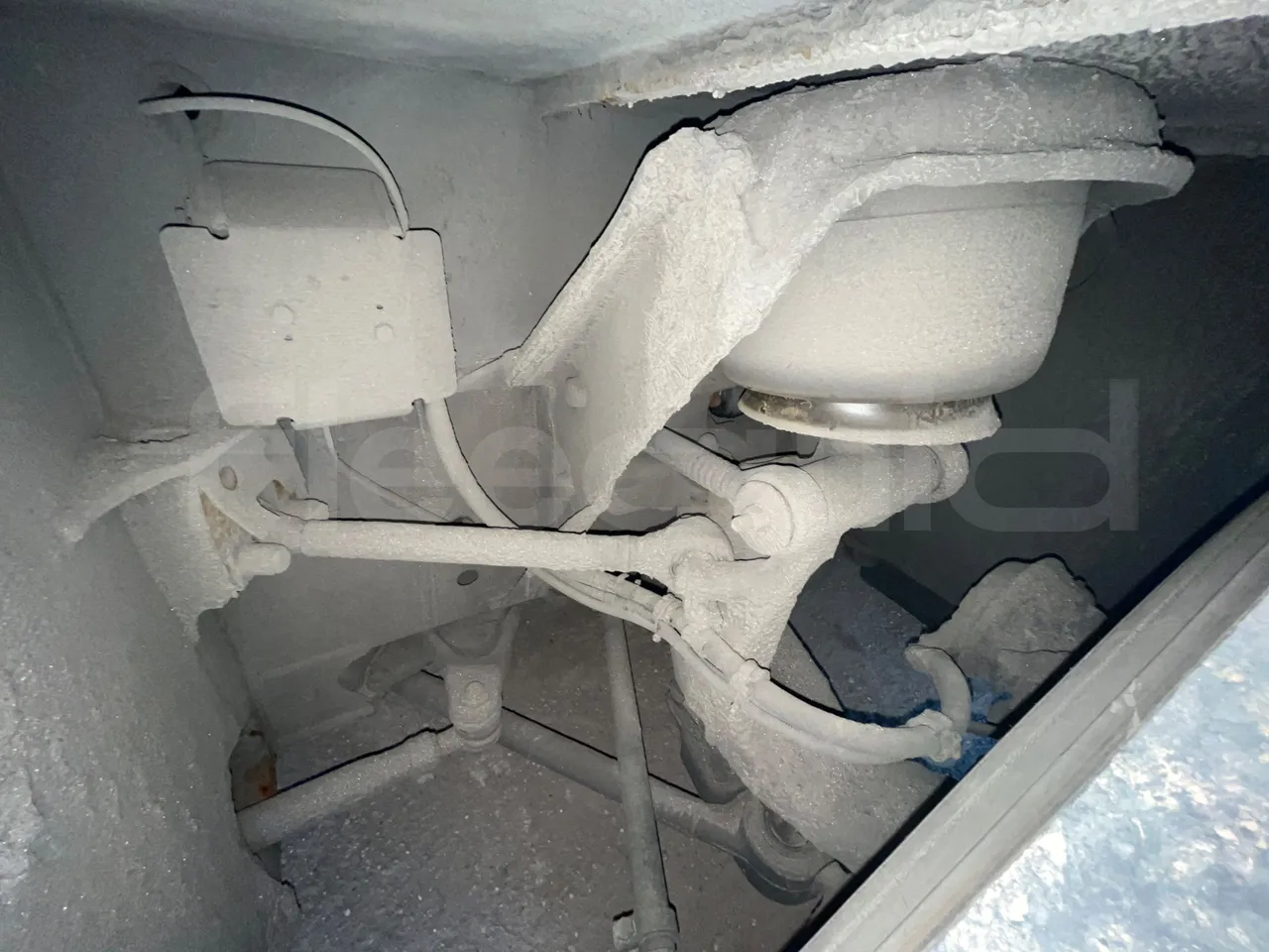 Man Lion's Coach B.2007 - EUR5 - 294kW - 12.000m - front shock absorbers left