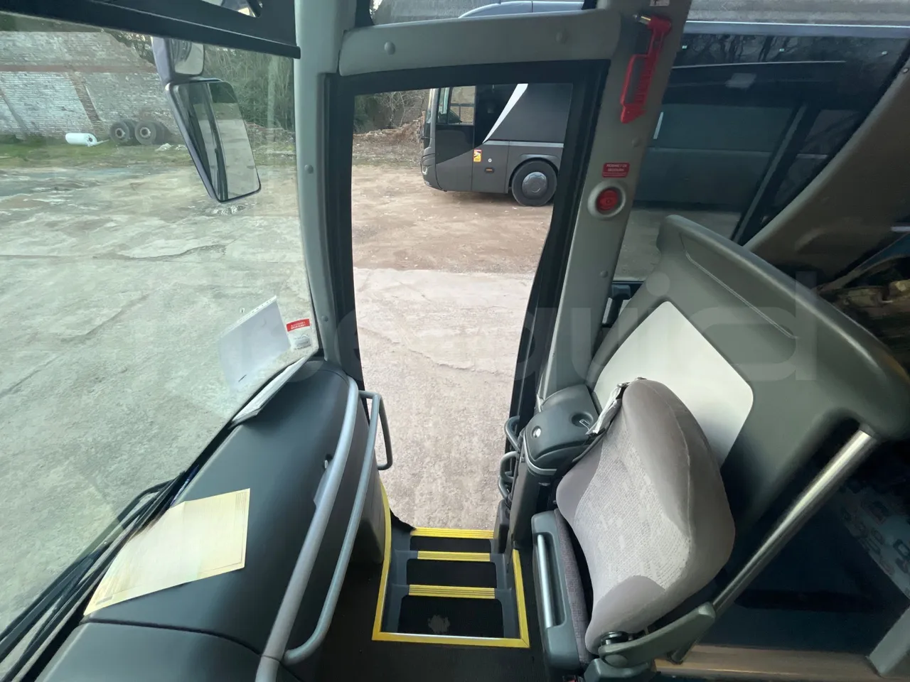 Man Lion's Coach B.2007 - EUR5 - 294kW - 12.000m - handrails photo