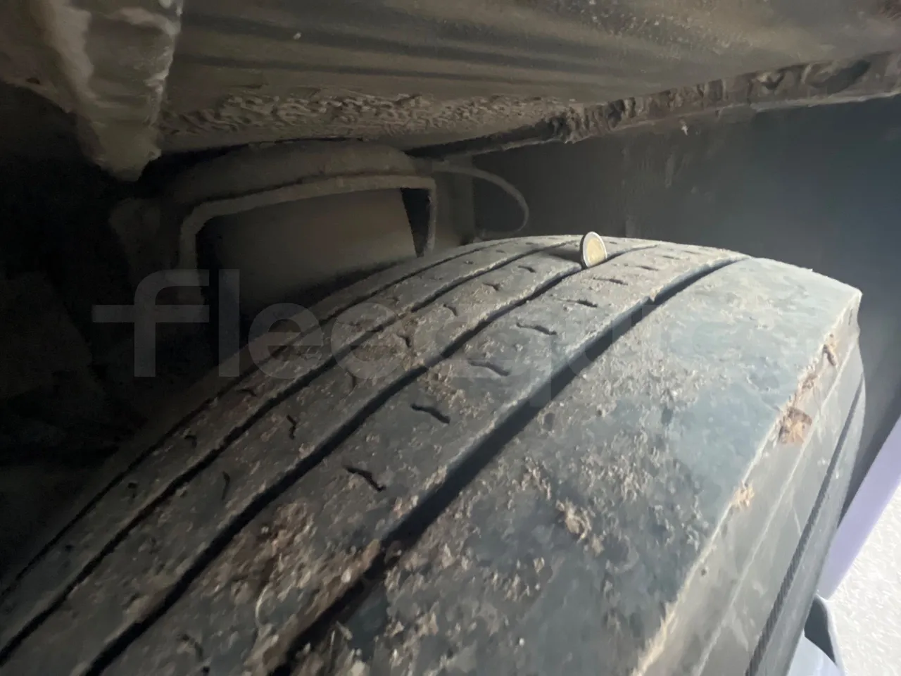 Man Lion's Coach B.2007 - EUR5 - 294kW - 12.000m - tread condition second axle tires left