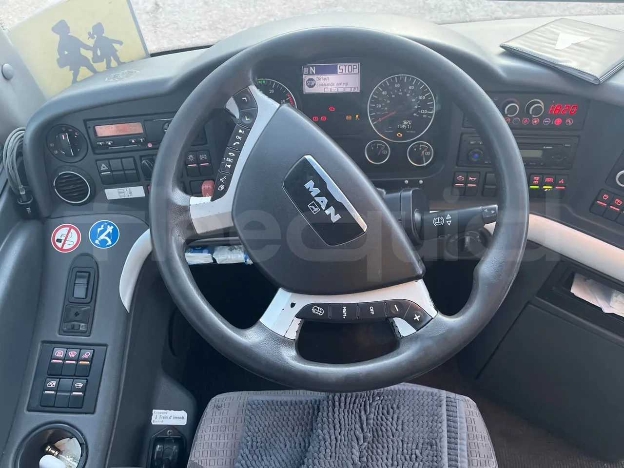 Man Lion's Coach B.2007 - EUR5 - 294kW - 12.000m - steering wheel photo