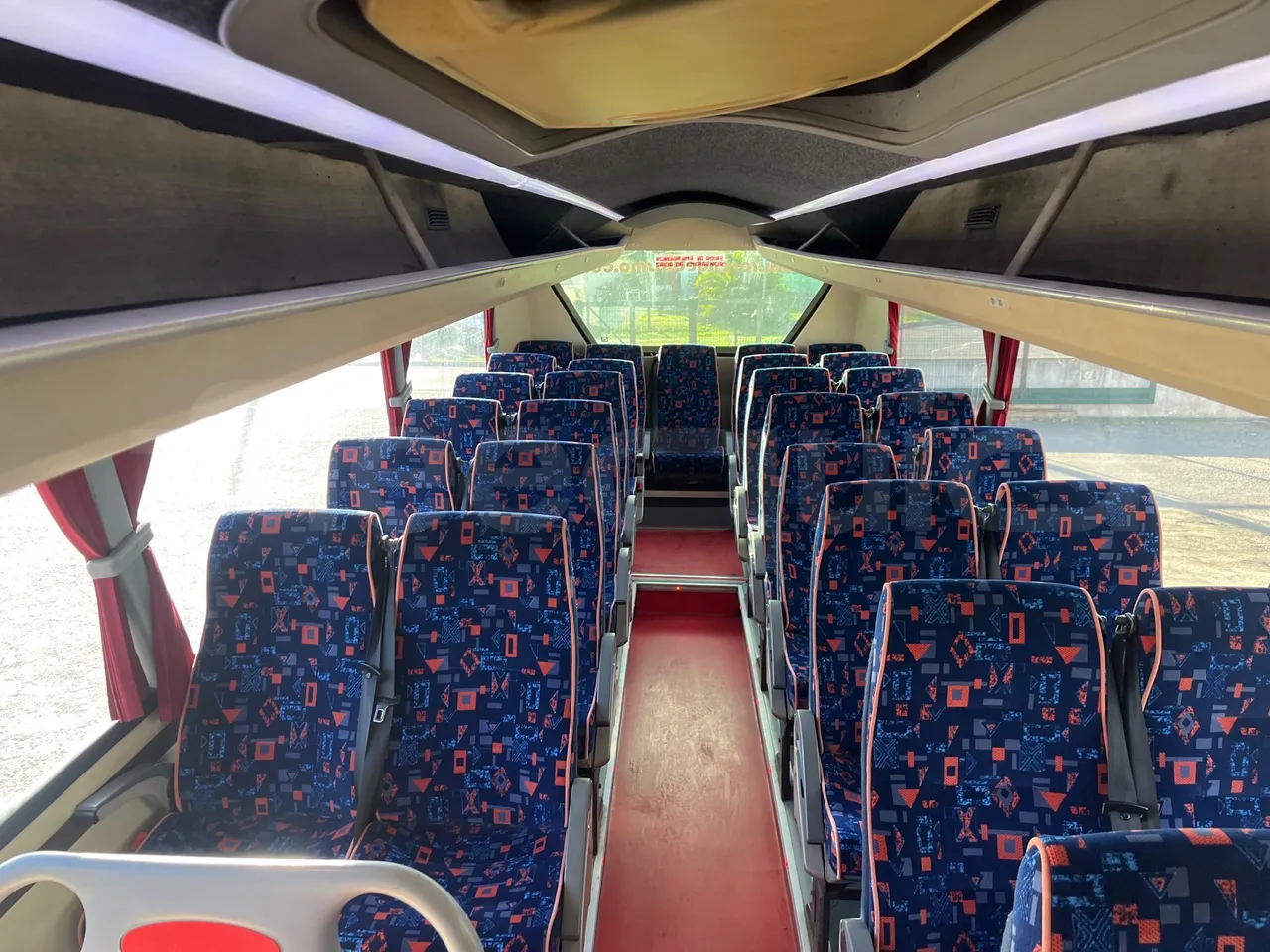 Iveco 397E 397E12.45 - Euro4 - 331kW - 12.850mt - reverse view middle aisle