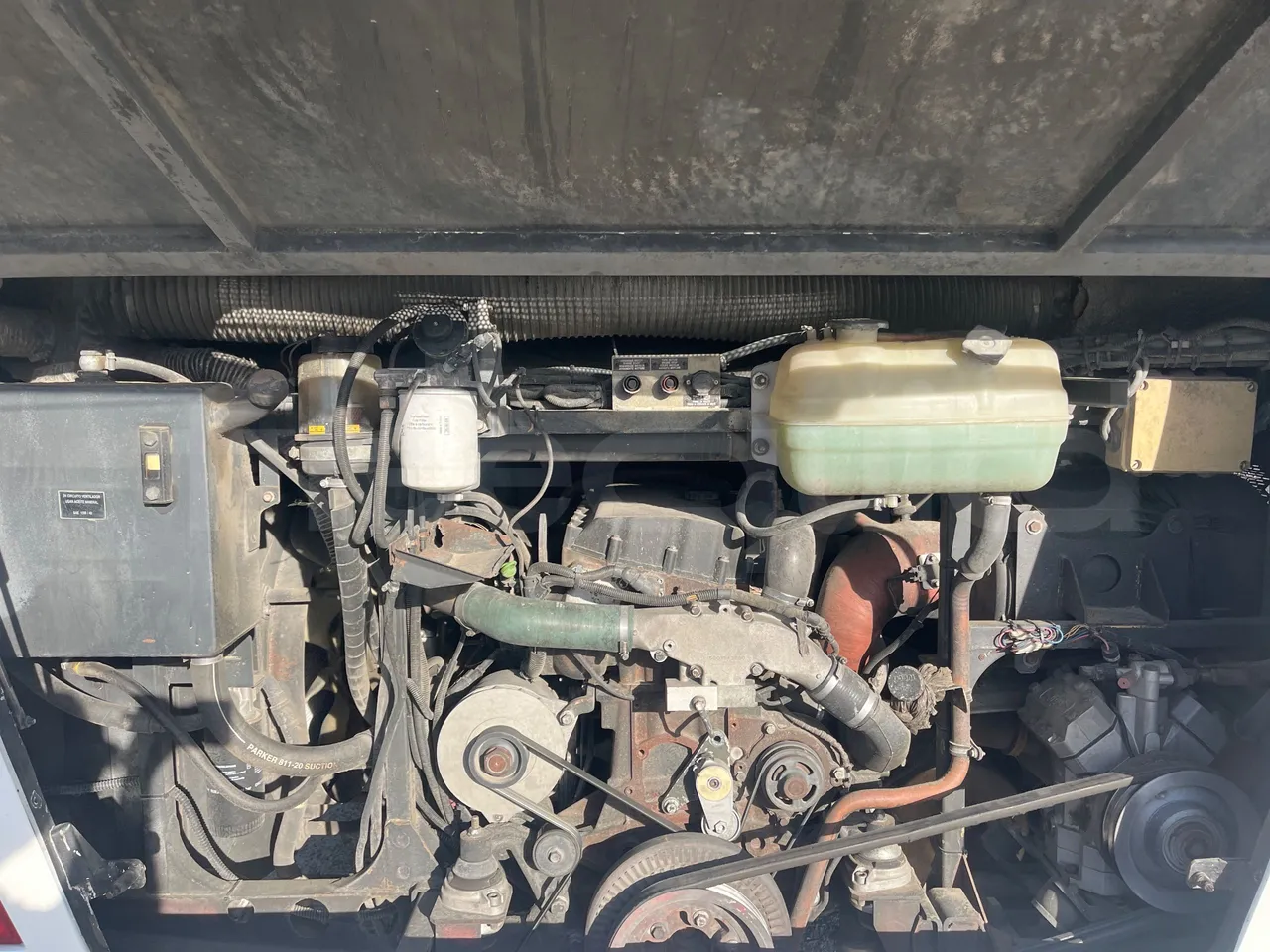 Iveco 397E 397E12.45 - Euro4 - 331kW - 12.850mt - rear hatch open