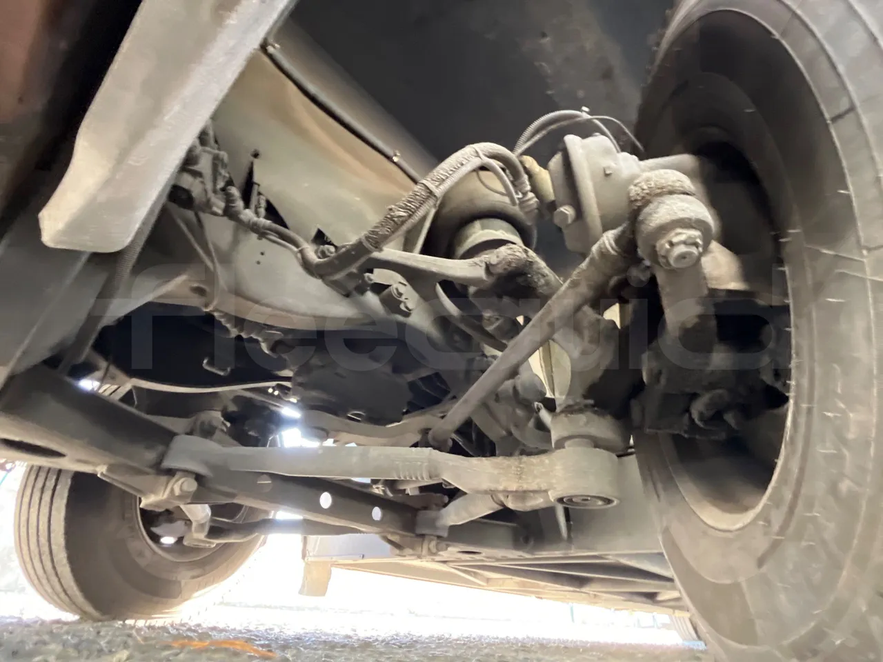 Iveco 397E 397E12.45 - Euro4 - 331kW - 12.850mt - front axle left side