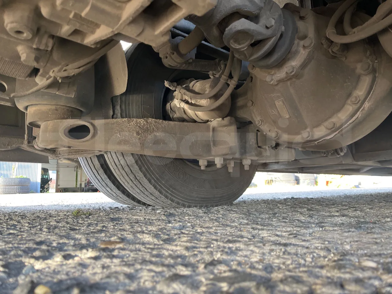 Iveco 397E 397E12.45 - Euro4 - 331kW - 12.850mt - axle 3 right side