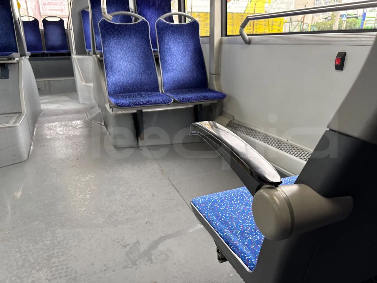 Solaris Urbino 18 -EUR3 - 231kW - 18m - armrest detail photo