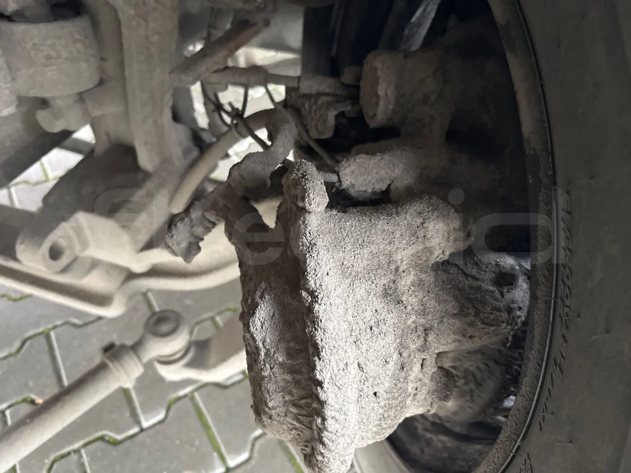 Solaris Urbino 18 -EUR3 - 231kW - 18m - front brake calipers left