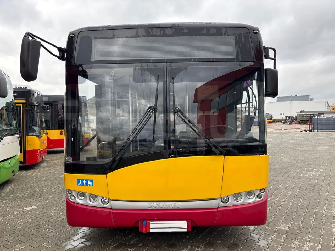 Solaris Urbino 18 -EUR3 - 231kW - 18m - front photo