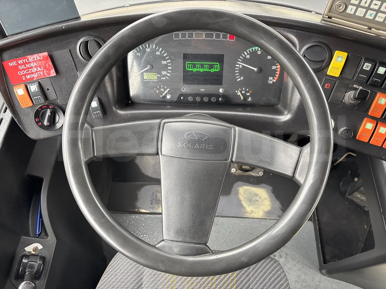 Solaris Urbino 18 -EUR3 - 231kW - 18m - steering wheel photo