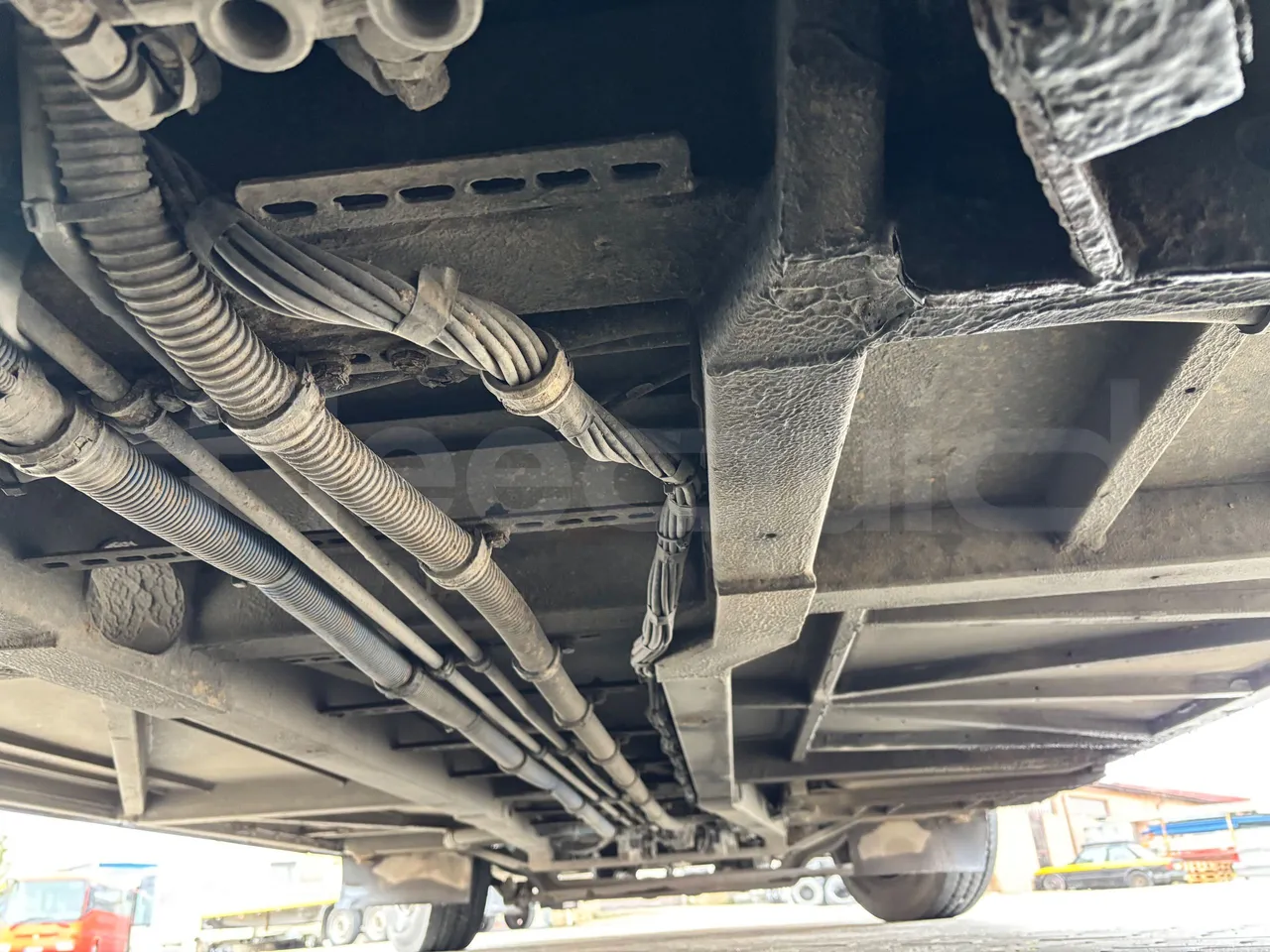 Solaris Urbino 18 -EUR3 - 231kW - 18m - central undercarriage photo