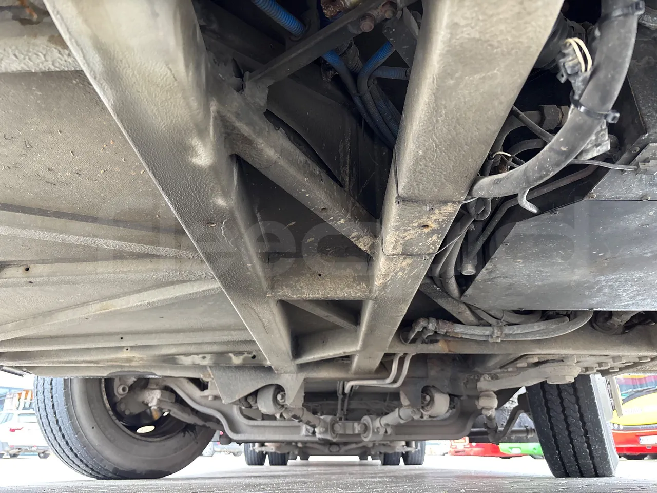 Solaris Urbino 18 -EUR3 - 231kW - 18m - front undercarriage from front