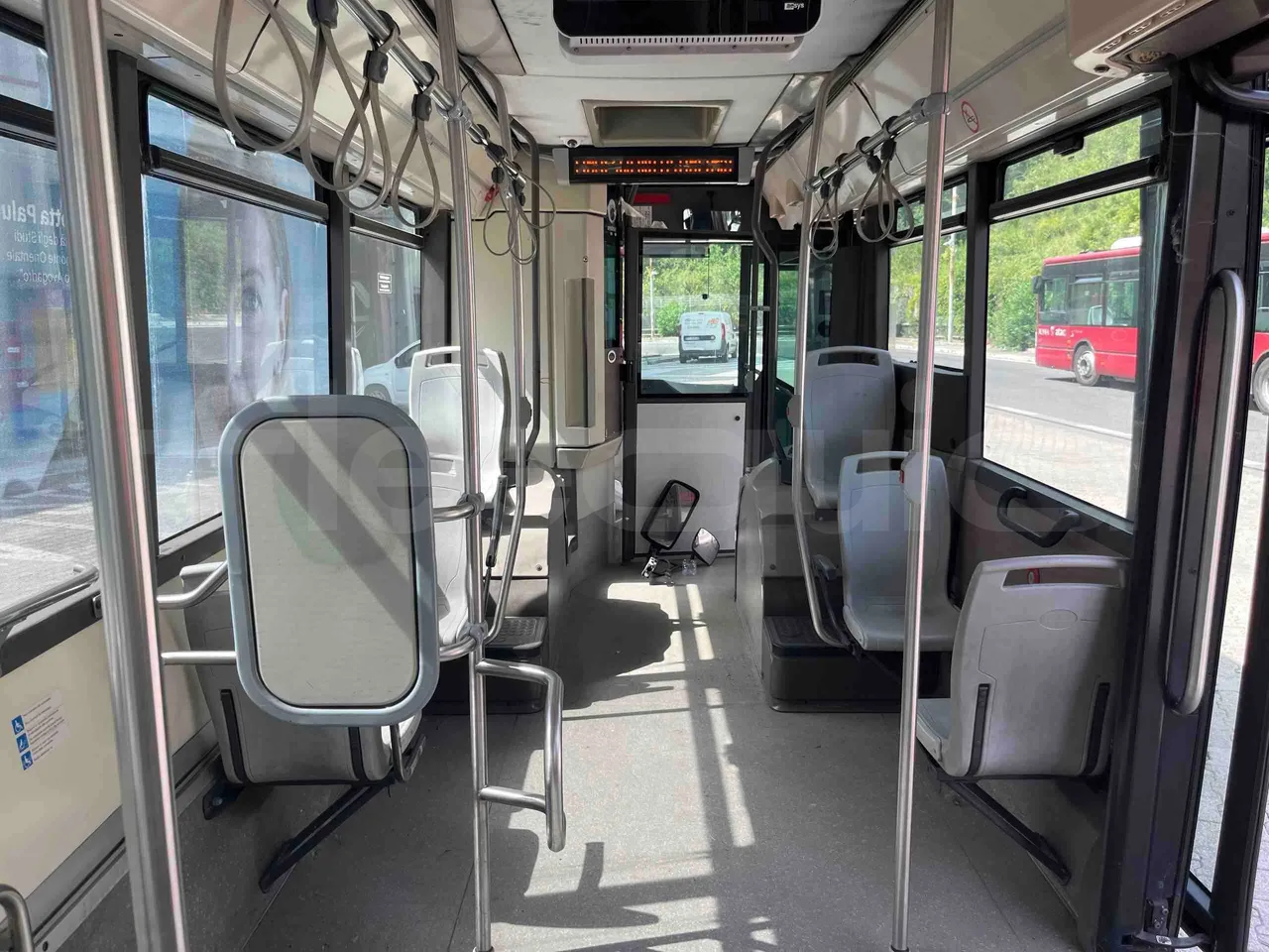 Iveco Citelis - Forward Seats From Middle Position