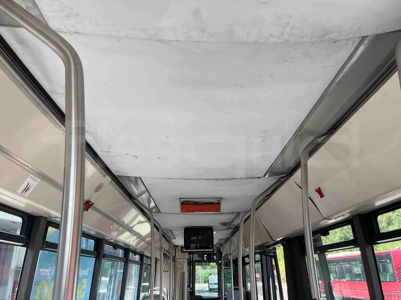 Iveco Citelis - Overhead Compartments