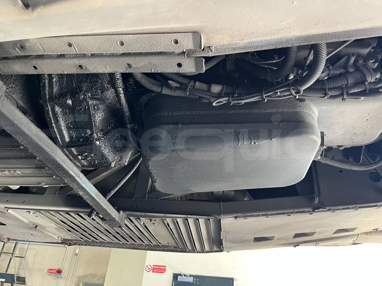 Iveco Crossway - Third Axle Discs Right Side