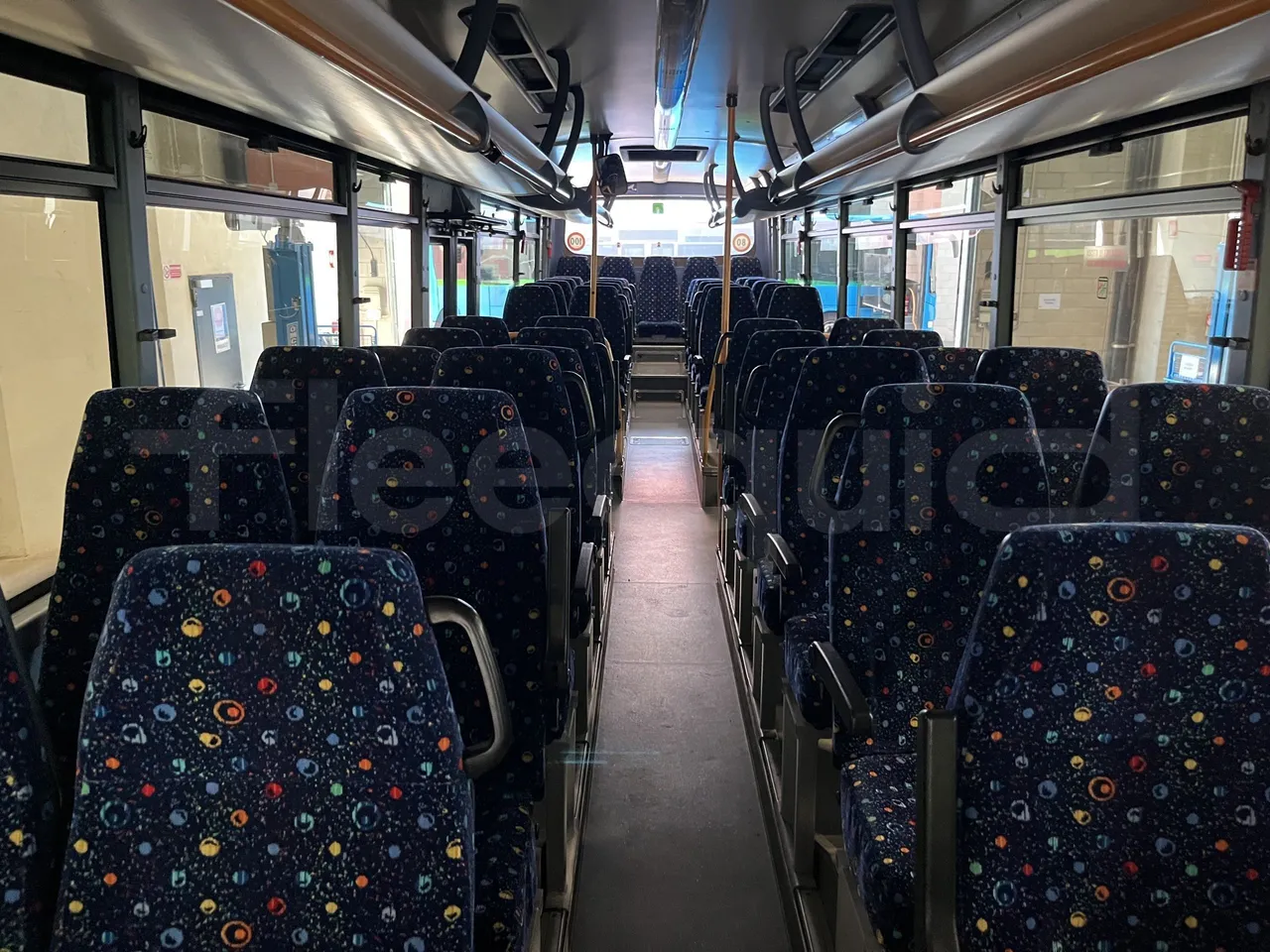 Iveco Crossway - handrails photo