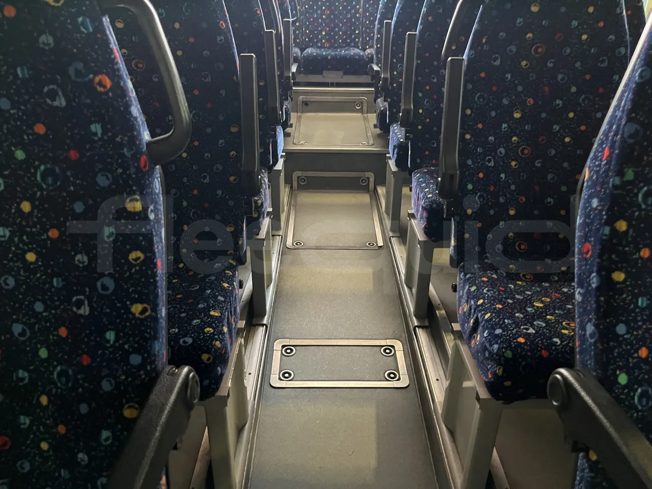 Iveco Crossway - floor hatches photo