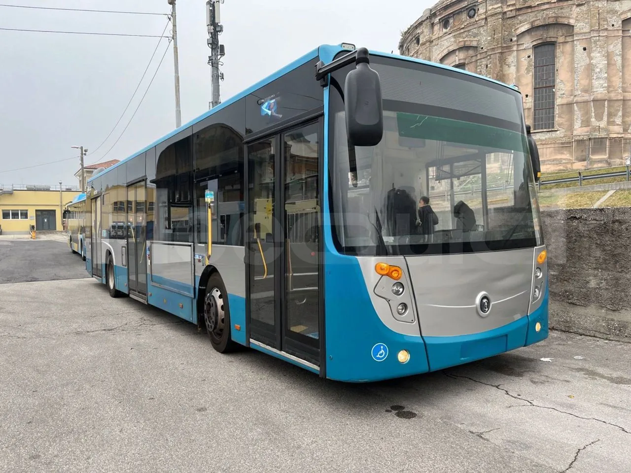 BredaMenarinibus CityMood 12,1M - 3/4 front right doors