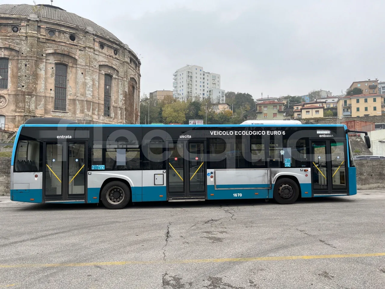 BredaMenarinibus CityMood 12,1M - air conditioning compressor (mandatory  for bus to scrap)