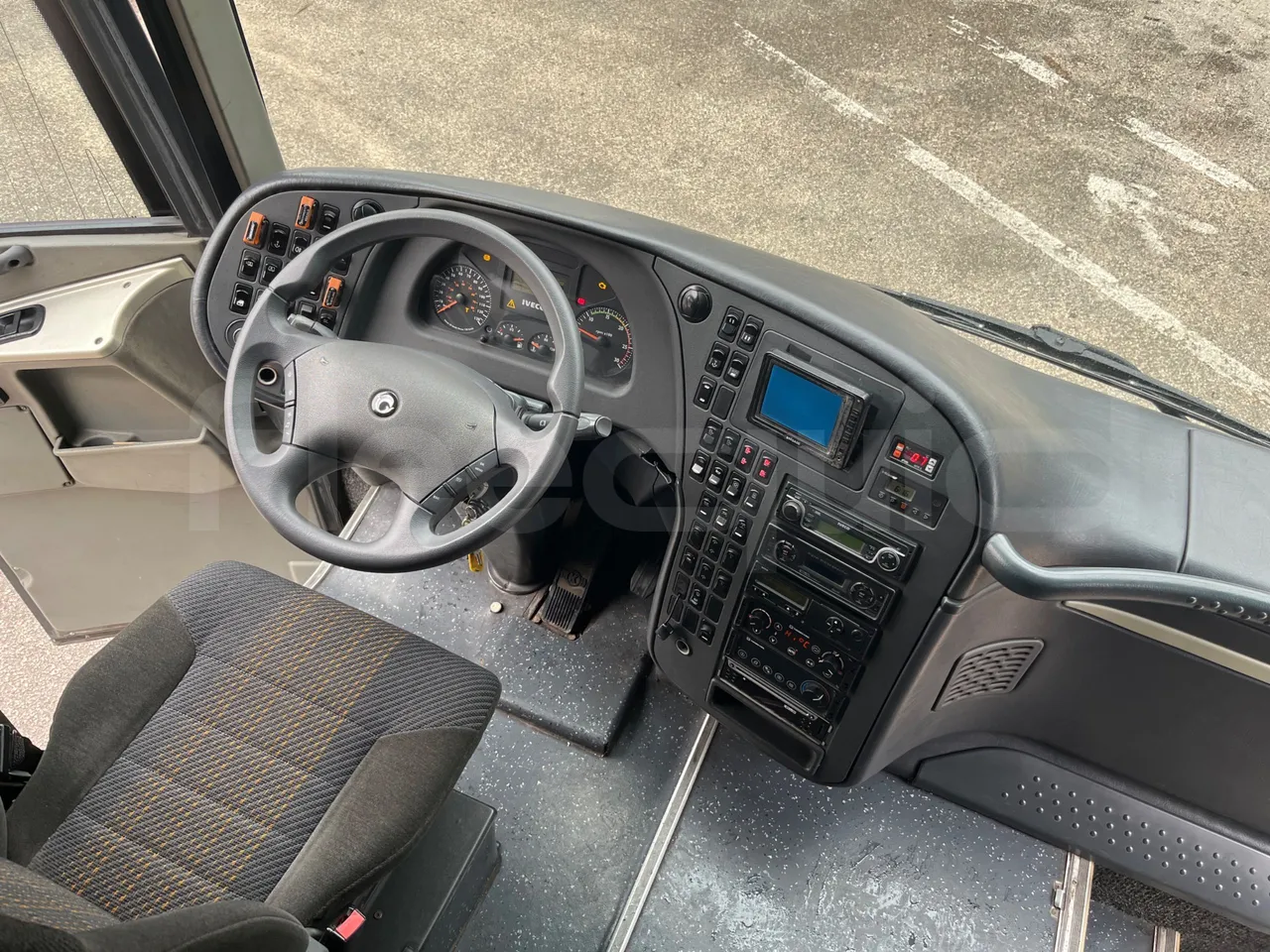 Irisbus 397E.12 397E.12 - Euro5 - 331kW -  12.410mt - buttons panels on