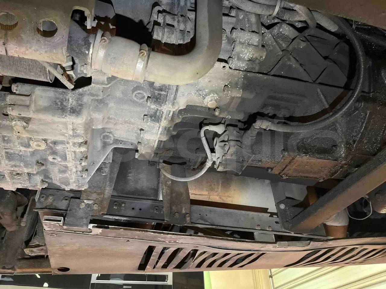 Irisbus 397E.12 397E.12 - Euro5 - 331kW -  12.410mt - axel 3 caliper brakes right