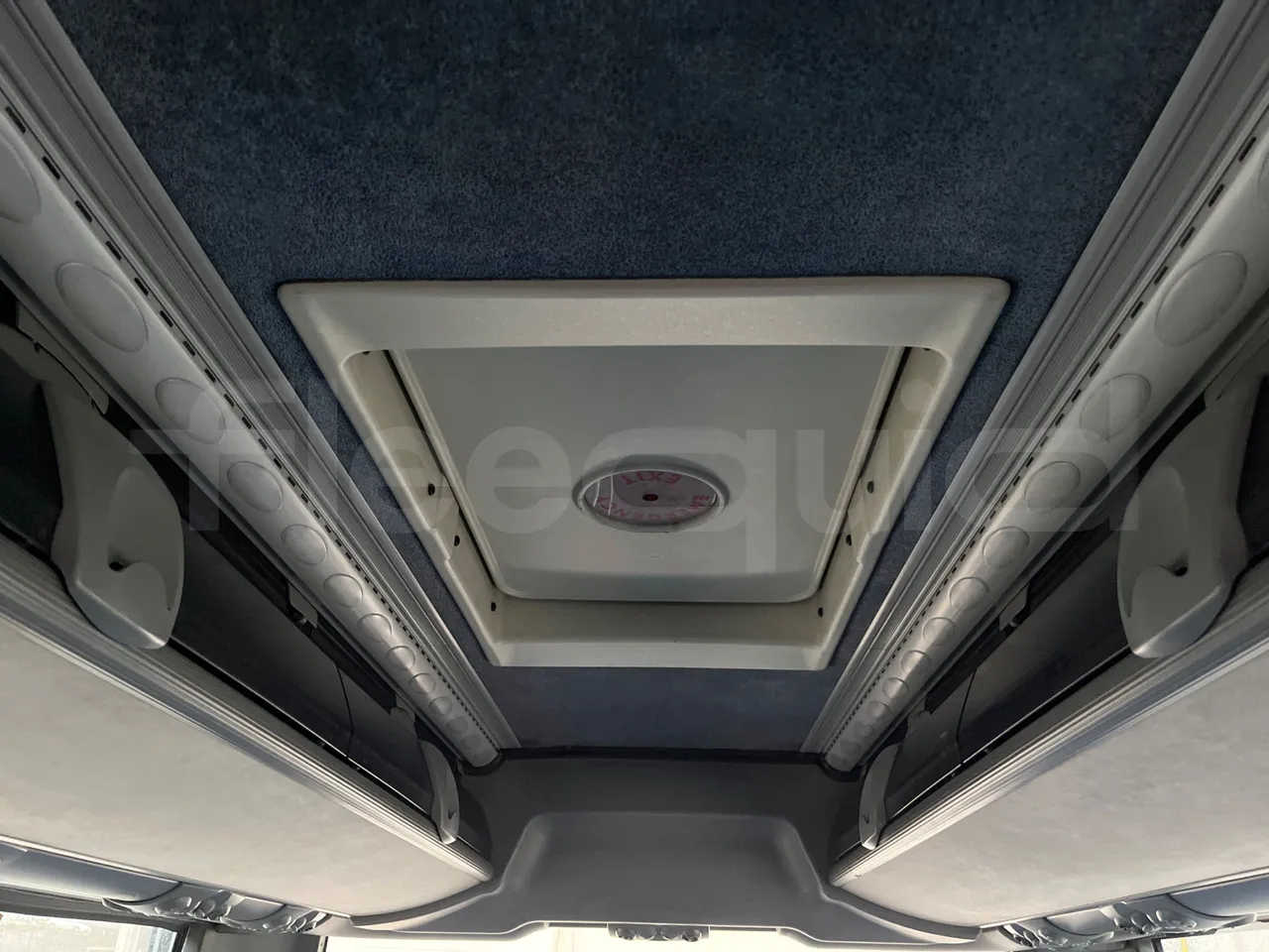 Irisbus 397E.12 397E.12 - Euro5 - 331kW -  12.410mt - roof hatch 1