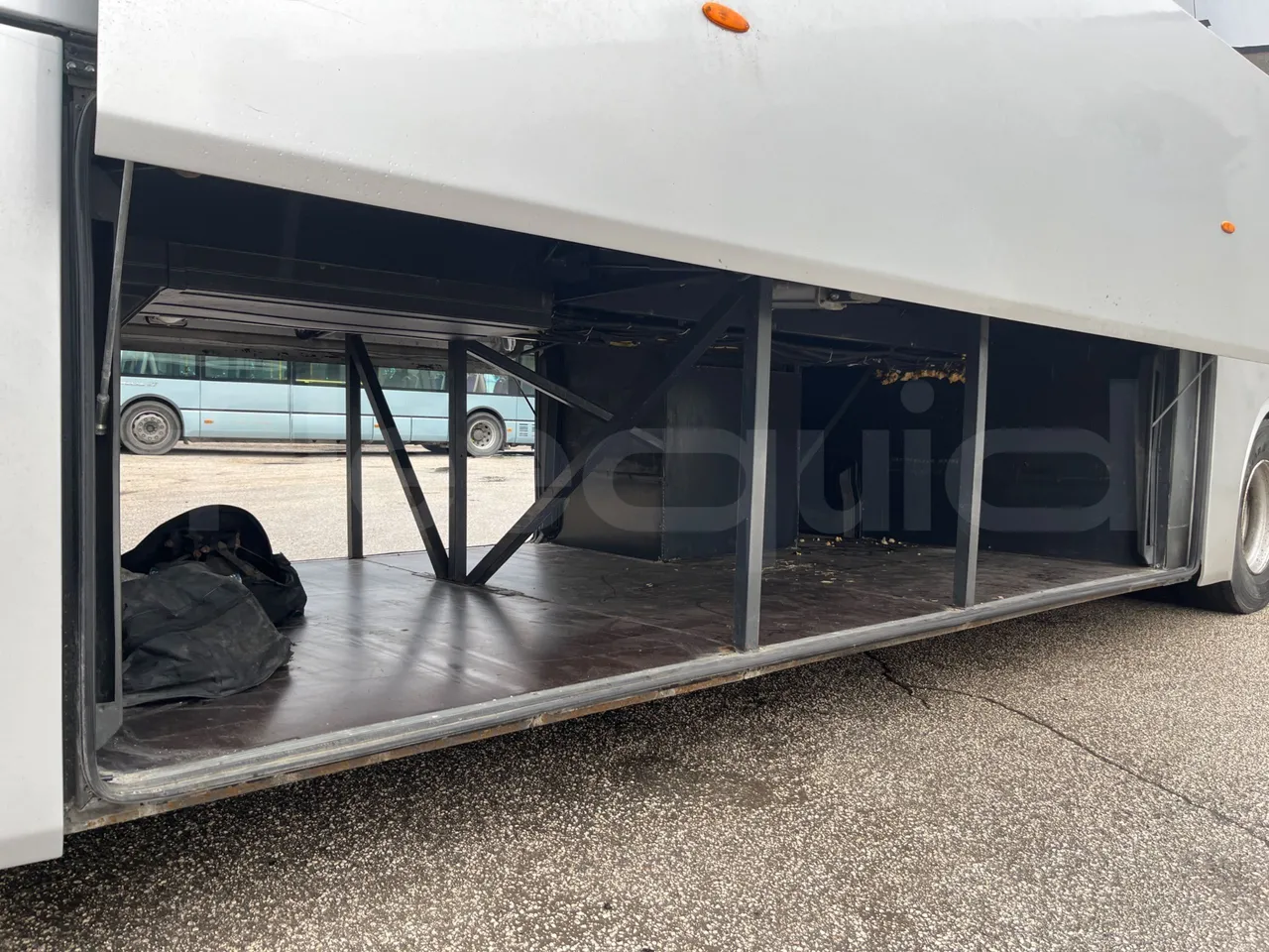 Irisbus 397E.12 397E.12 - Euro5 - 331kW -  12.410mt - internal frame rust check