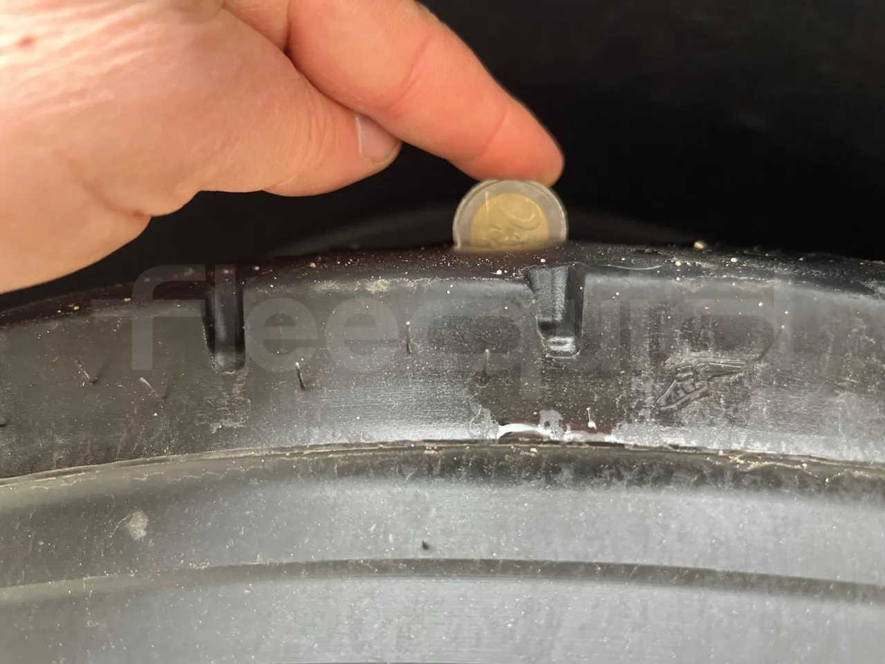 Irisbus 397E.12 397E.12 - Euro5 - 331kW -  12.410mt - tread condition front tires left