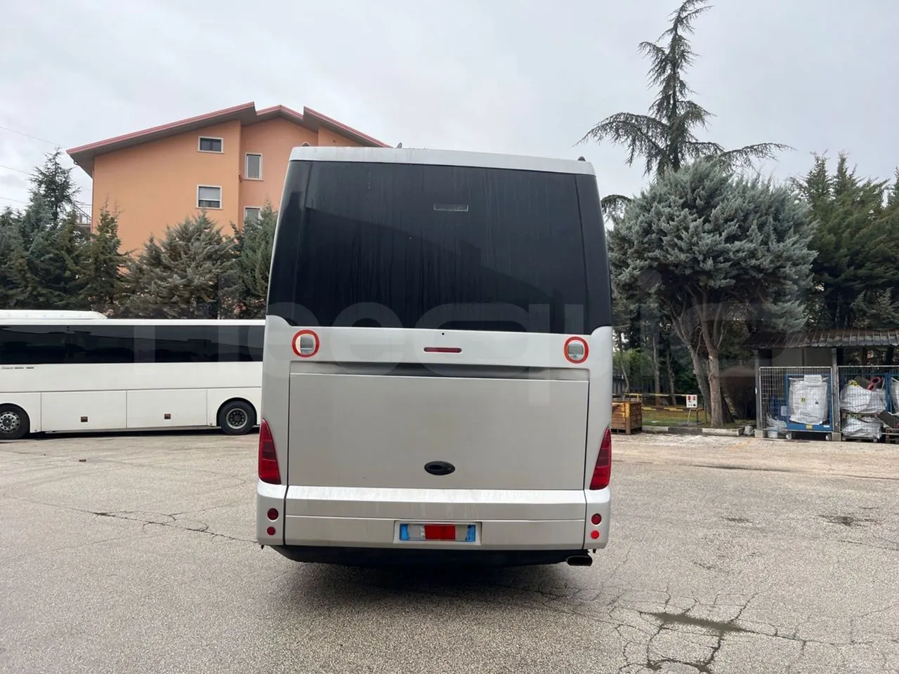 Irisbus 397E.12 397E.12 - Euro5 - 331kW -  12.410mt - rear hatch closed