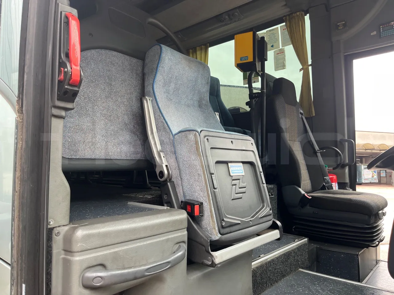 Irisbus 397E.12 397E.12 - Euro5 - 331kW -  12.410mt - hostess seat photo