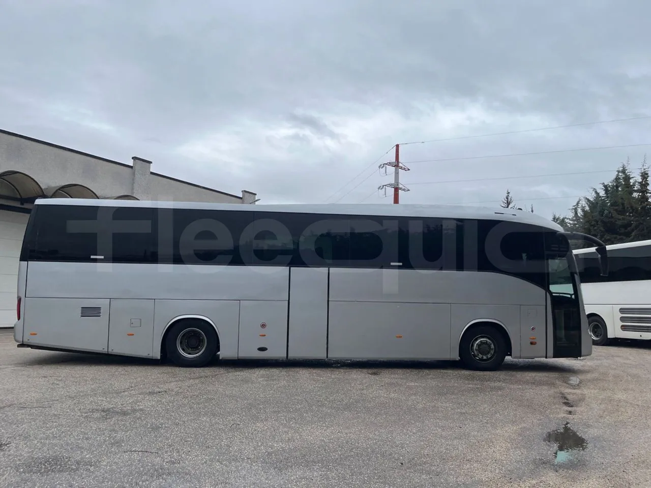 Irisbus 397E.12 397E.12 - Euro5 - 331kW -  12.410mt - right side doors closed