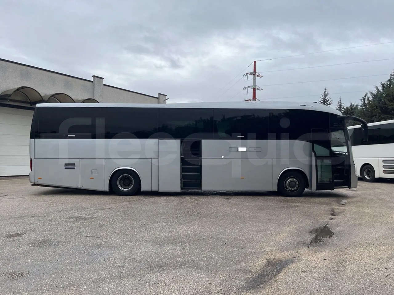 Irisbus 397E.12 397E.12 - Euro5 - 331kW -  12.410mt - right side doors open