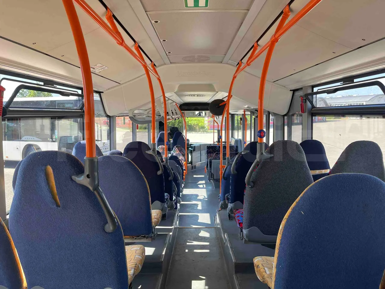 Mercedes-Benz Citaro - Reverse Seats From Middle Position