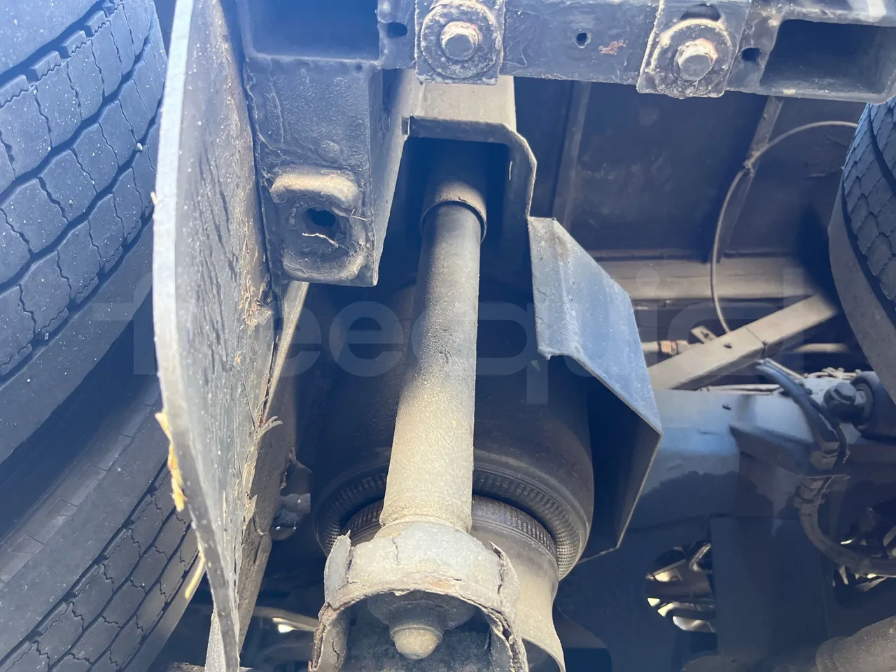 Setra S419 GT-HD/ Euro 5 - 350 Kw - 14.960 Mt - axel 2 air springs 1 left