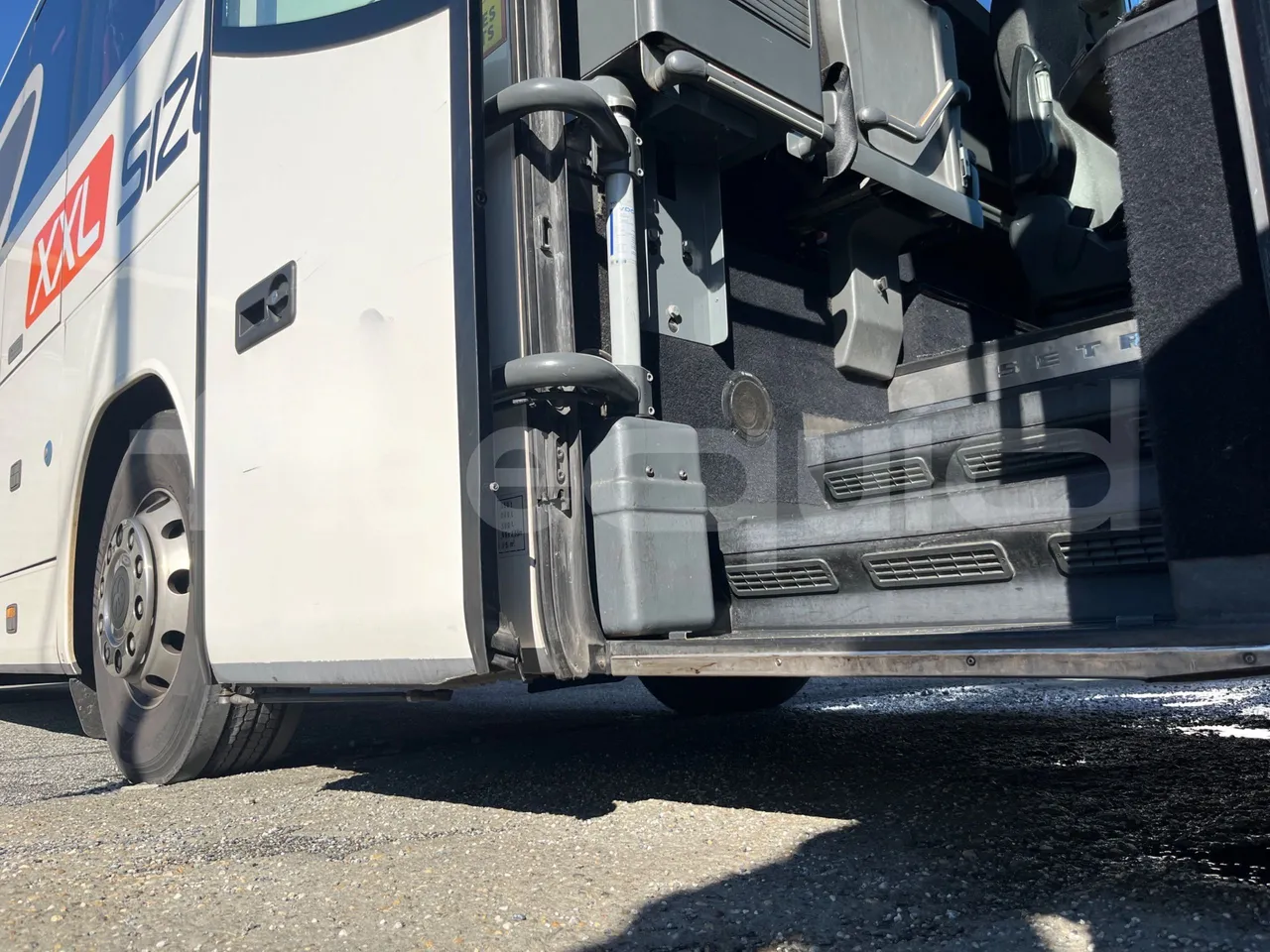 Setra S419 GT-HD/ Euro 5 - 350 Kw - 14.960 Mt - door mechanism photo