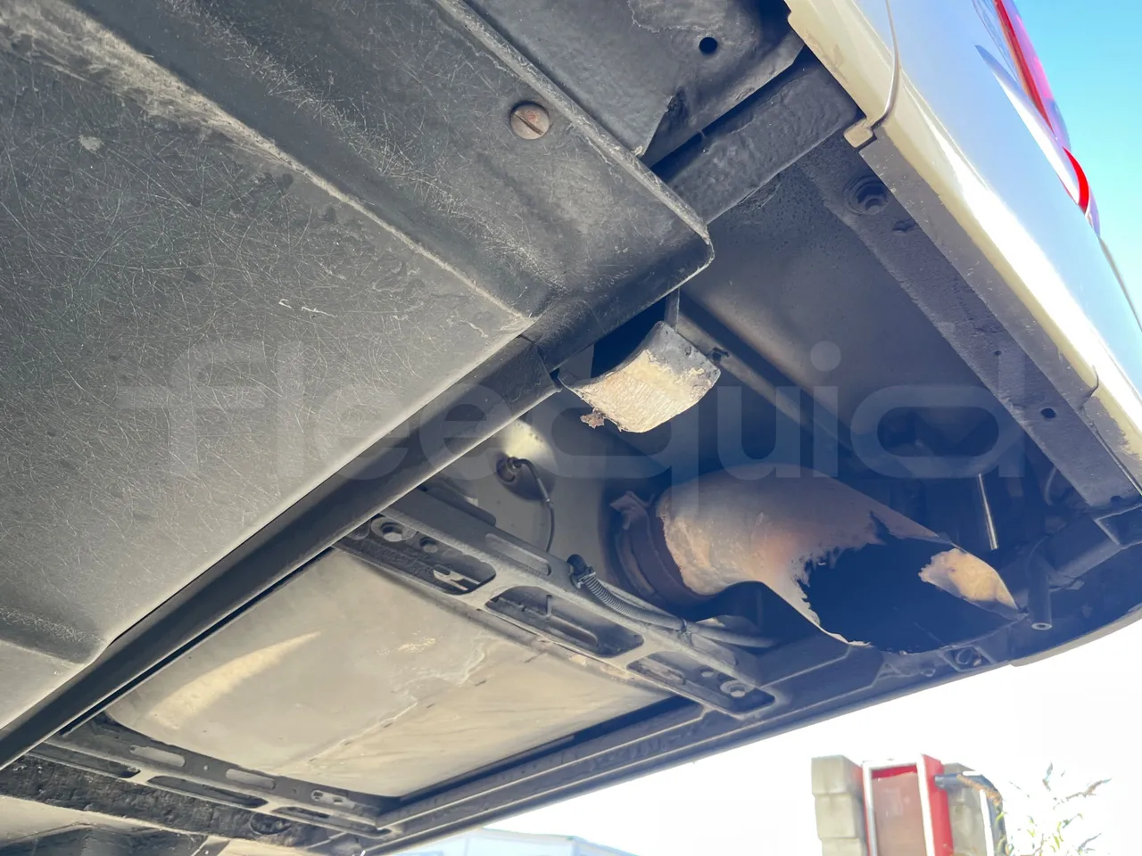 Setra S419 GT-HD/ Euro 5 - 350 Kw - 14.960 Mt - exhaust photo