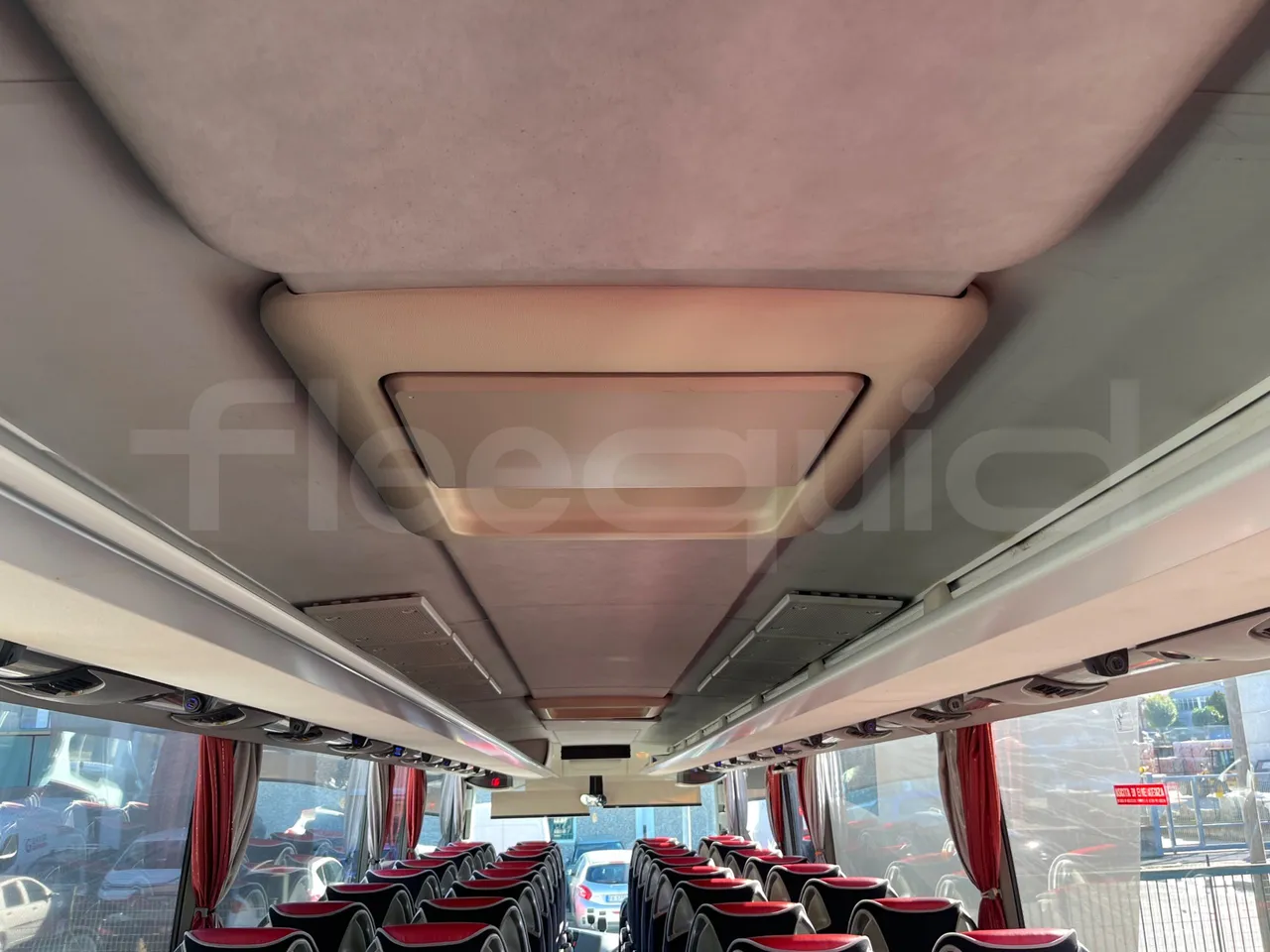 Setra S419 GT-HD/ Euro 5 - 350 Kw - 14.960 Mt - monitor detail photo