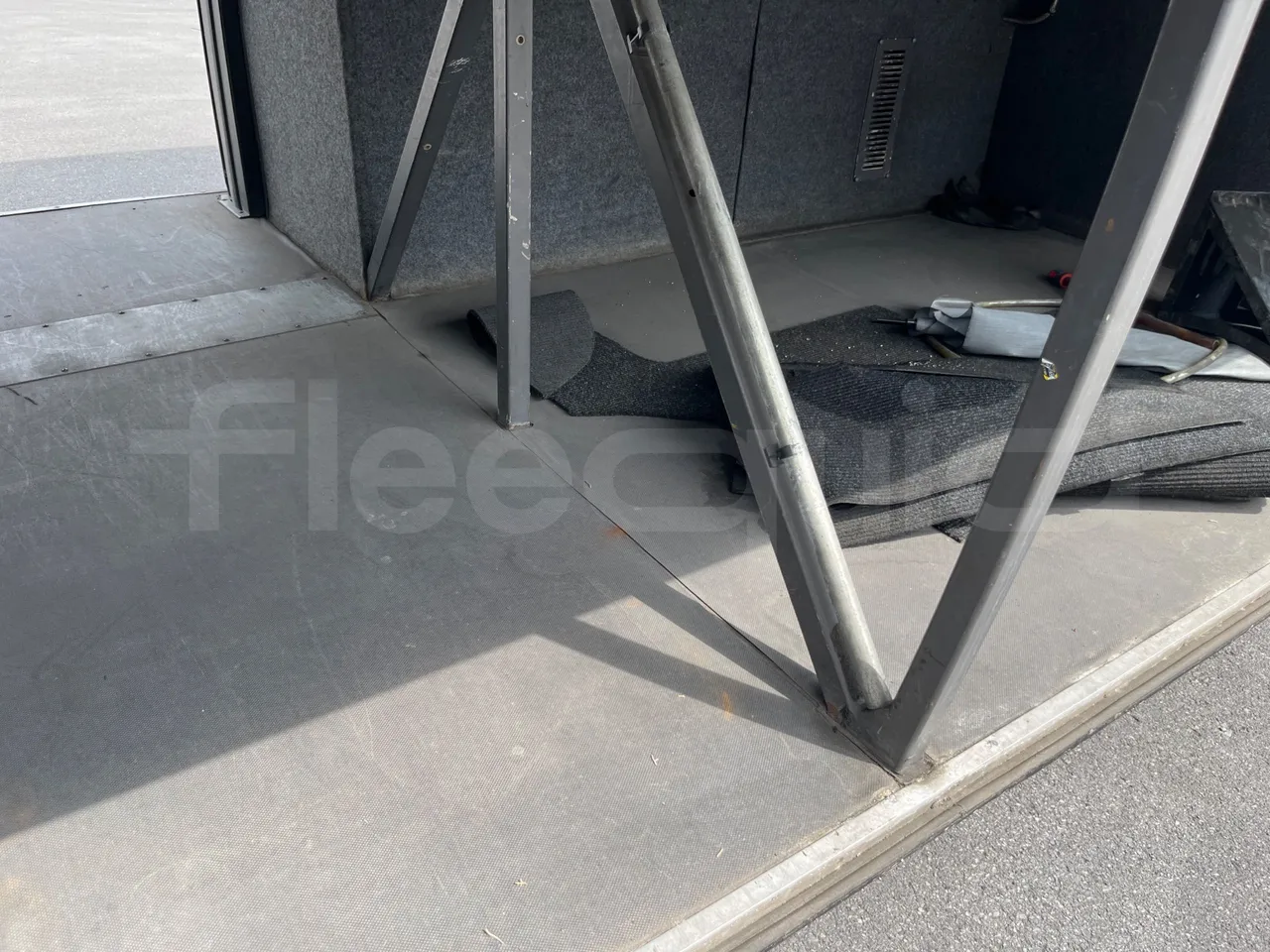 Scania Irizar Century K114EB - Euro3 - 280kW - 12mt - under carpet photo