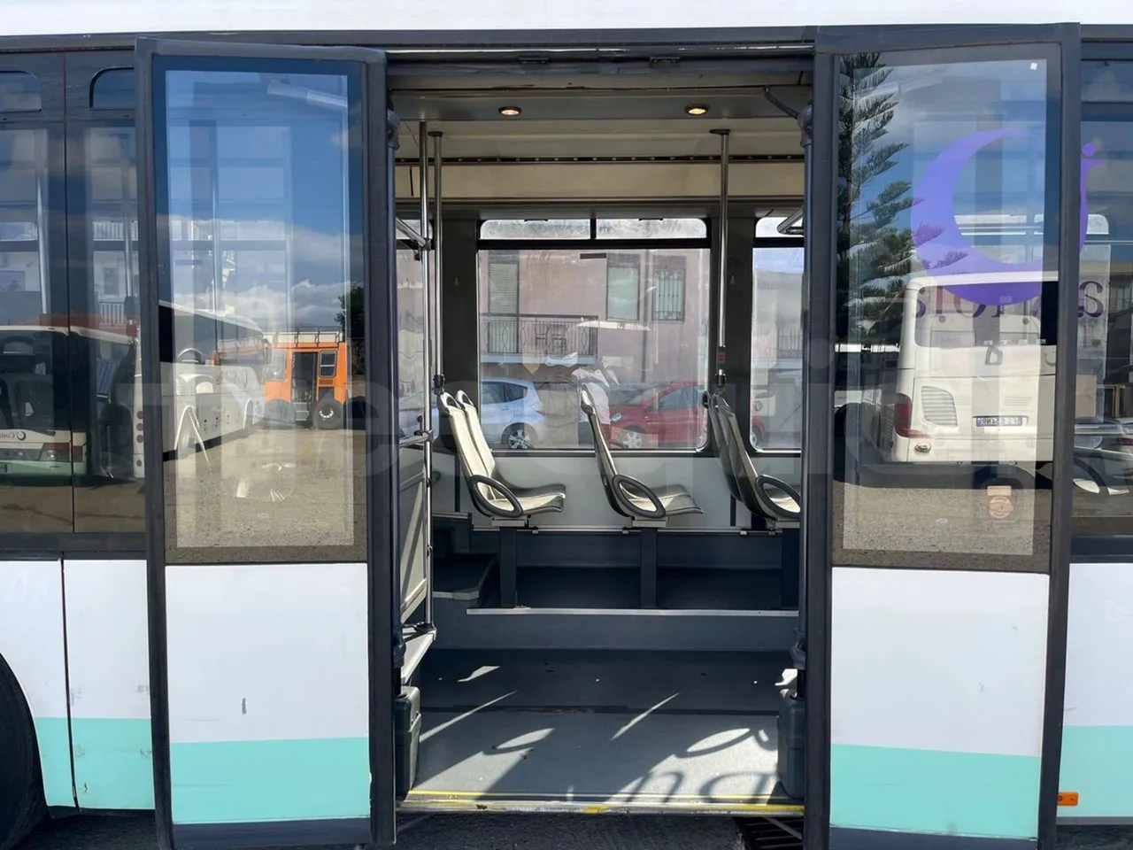 Setra S315 315 NF 457/ Euro 3 -185Kw -12 Mt - front door 2 open