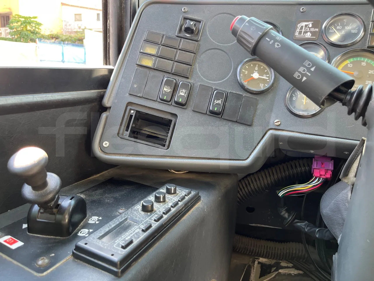 Setra S315 315 NF 457/ Euro 3 -185Kw -12 Mt - onboard devices 1