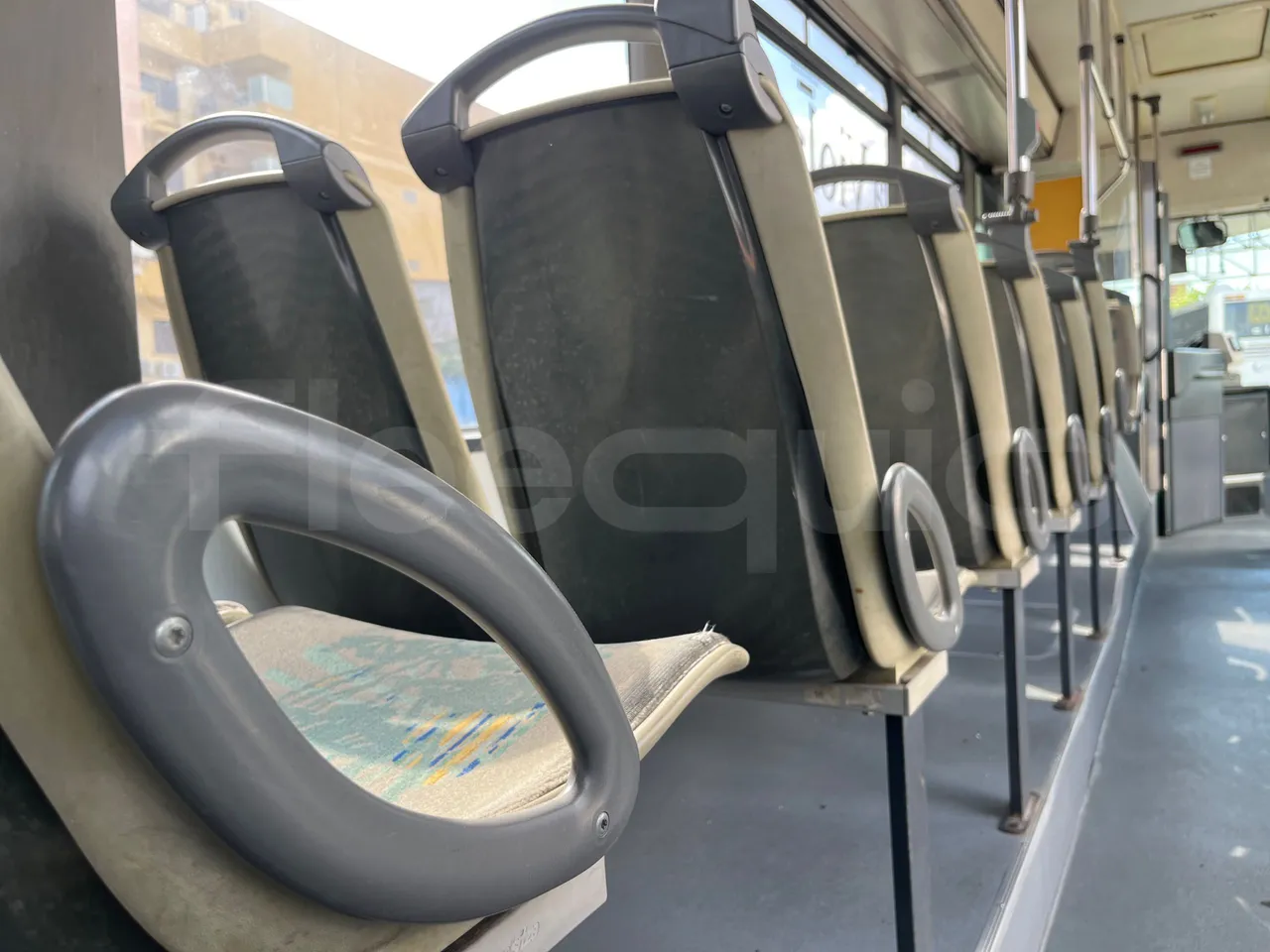 Setra S315 315 NF 457/ Euro 3 -185Kw -12 Mt - armrest detail photo