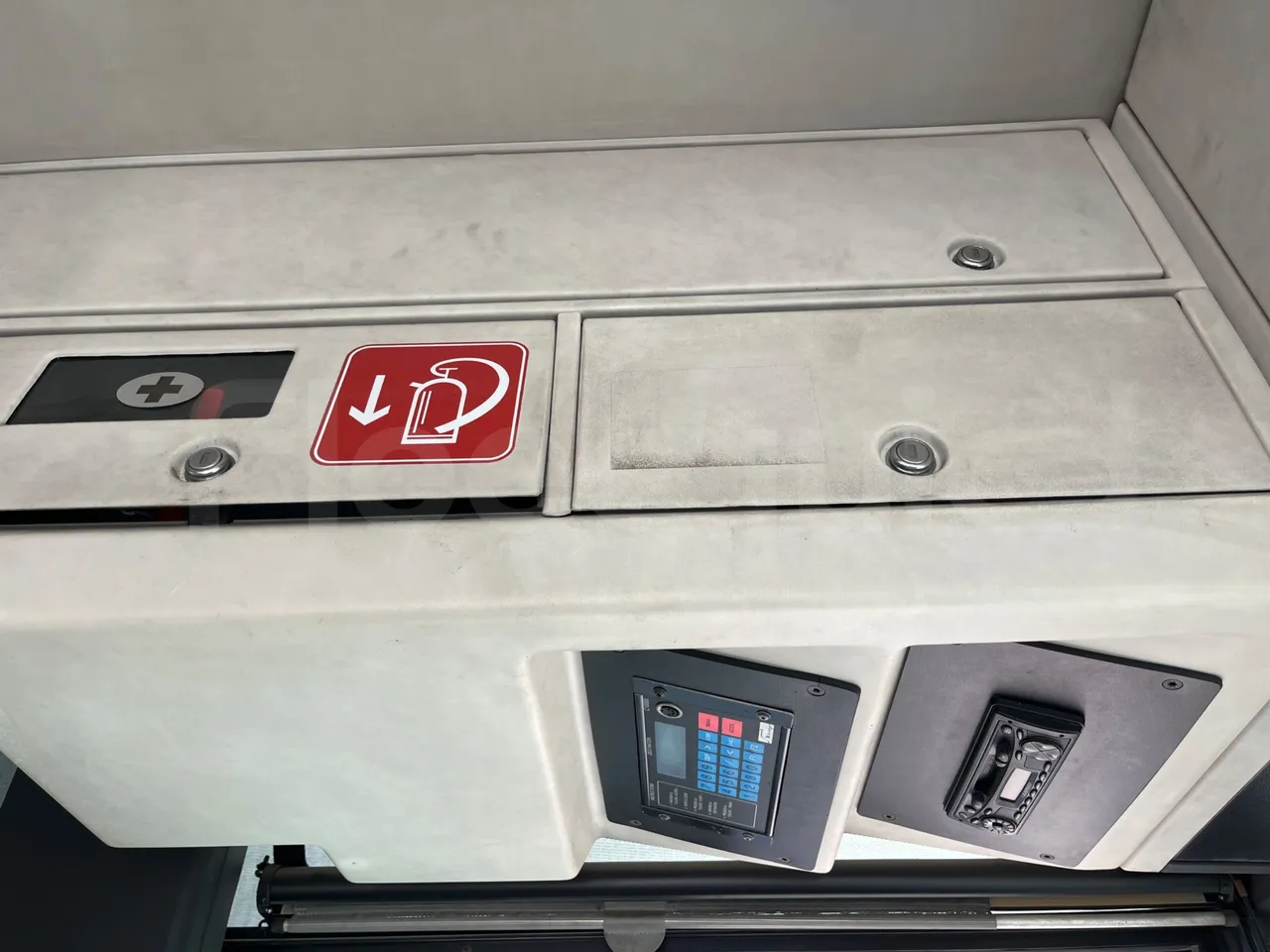 Setra S315 315 NF 457/ Euro 3 -185Kw -12 Mt - handrails photo