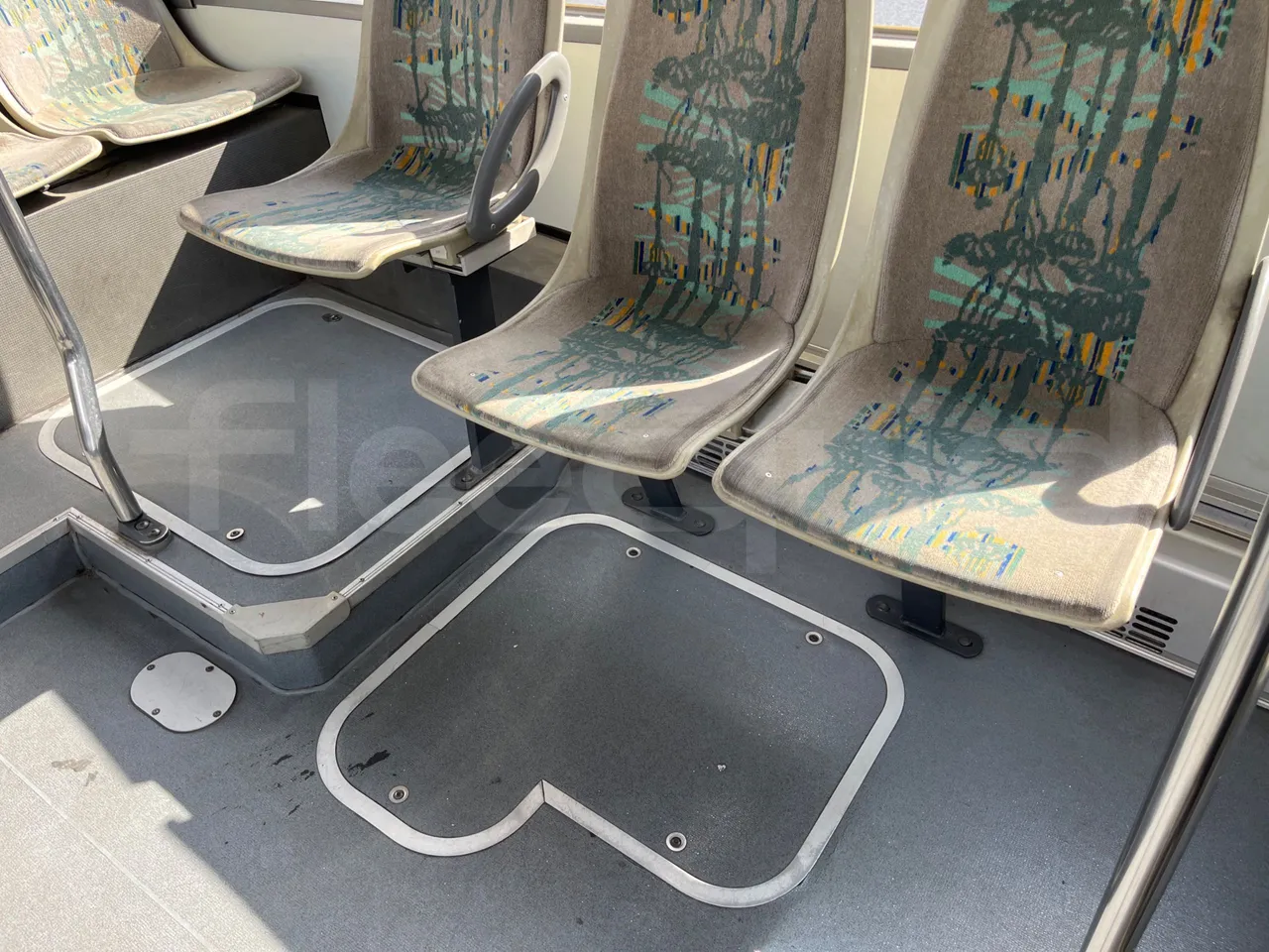 Setra S315 315 NF 457/ Euro 3 -185Kw -12 Mt - floor hatches photo