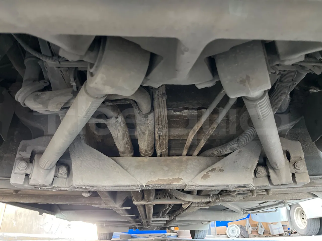 Setra S315 315 NF 457/ Euro 3 -185Kw -12 Mt - axel 3 leaf spring left