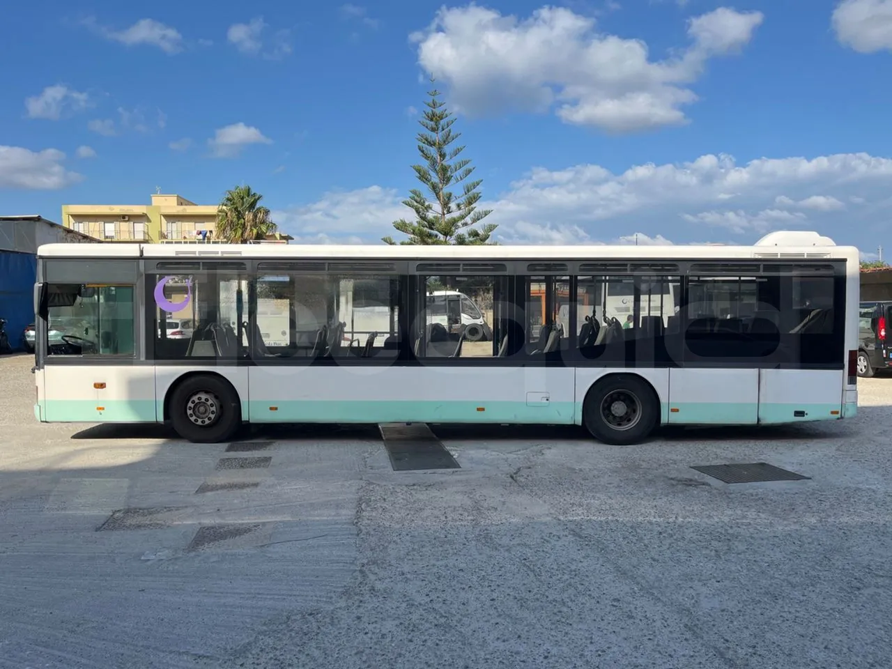 Setra S315 315 NF 457/ Euro 3 -185Kw -12 Mt - left side photo