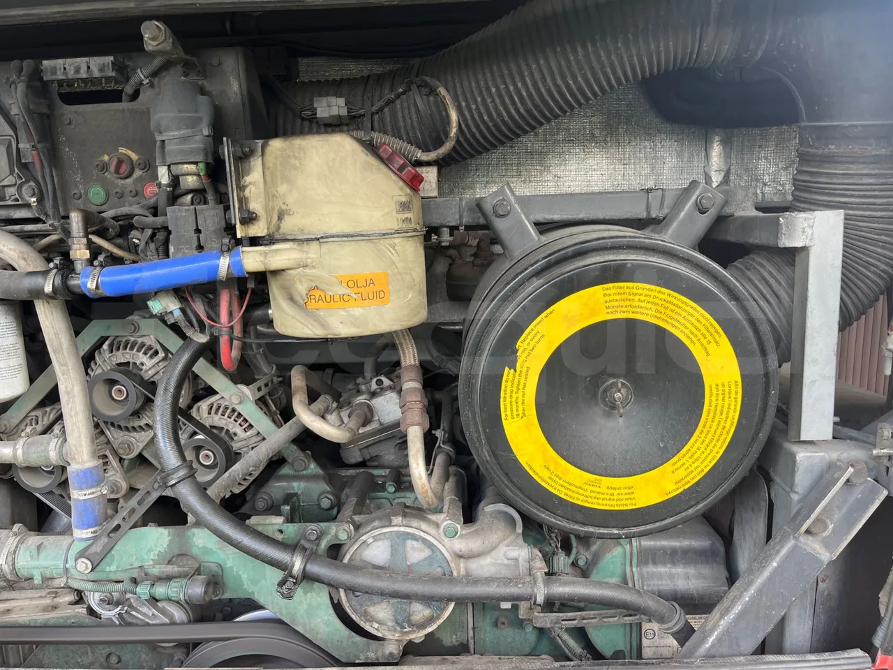Volvo 9700 4X2 HDH - EUR4 - 309kW - 12.2m - engine plate photo