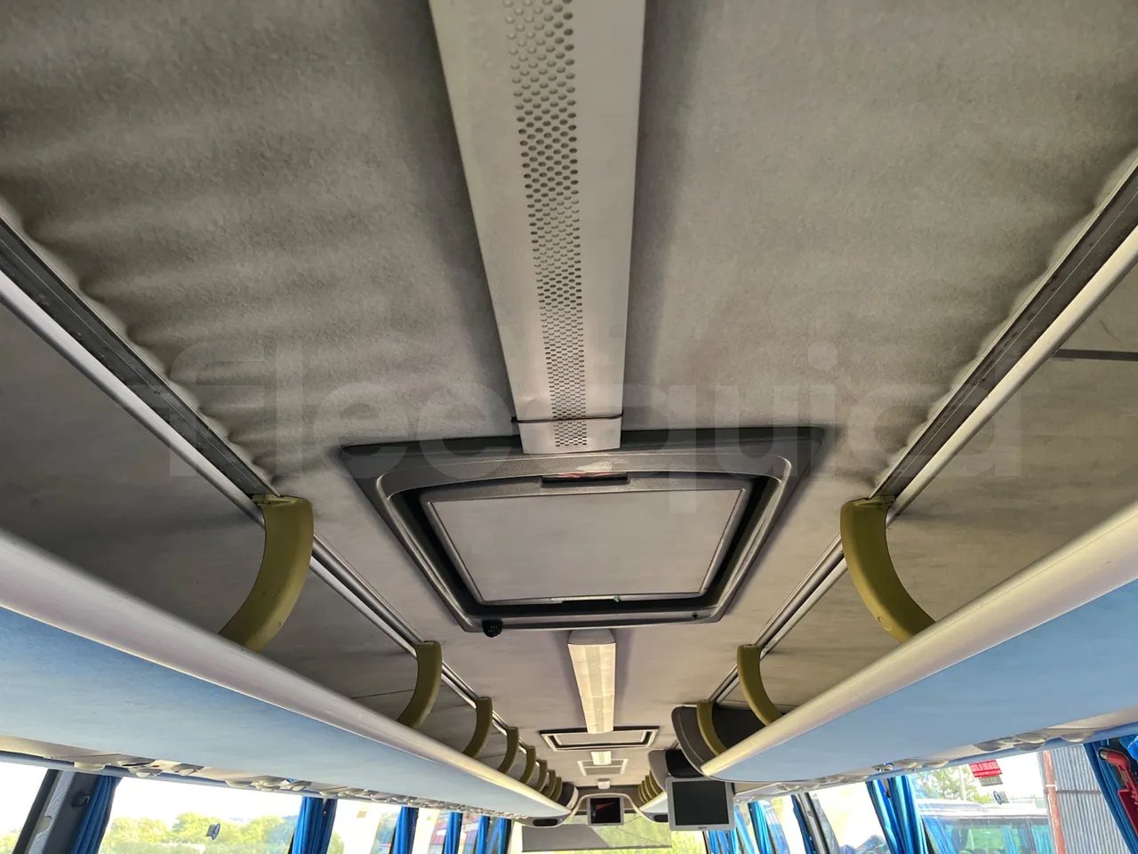 Volvo 9700 4X2 HDH - EUR4 - 309kW - 12.2m - camera accessories photo