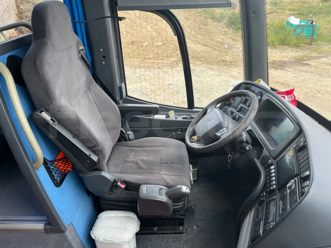 Volvo 9700 4X2 HDH - EUR4 - 309kW - 12.2m - driver's seat photo