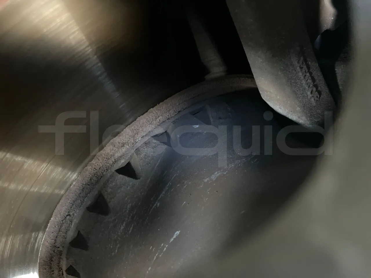 Volvo 9700 4X2 HDH - EUR4 - 309kW - 12.2m - front discs right