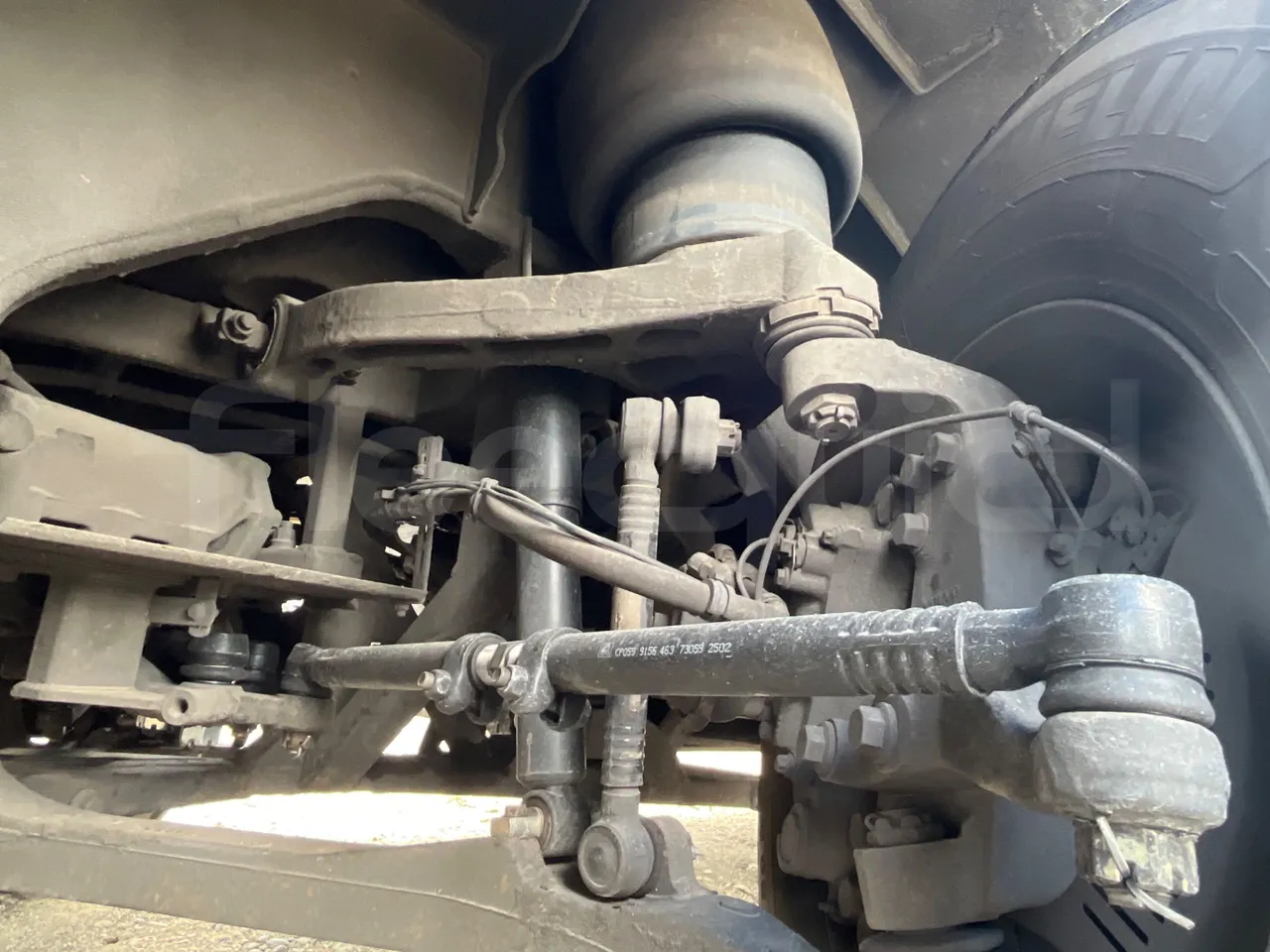 Volvo 9700 4X2 HDH - EUR4 - 309kW - 12.2m - front shock absorbers right
