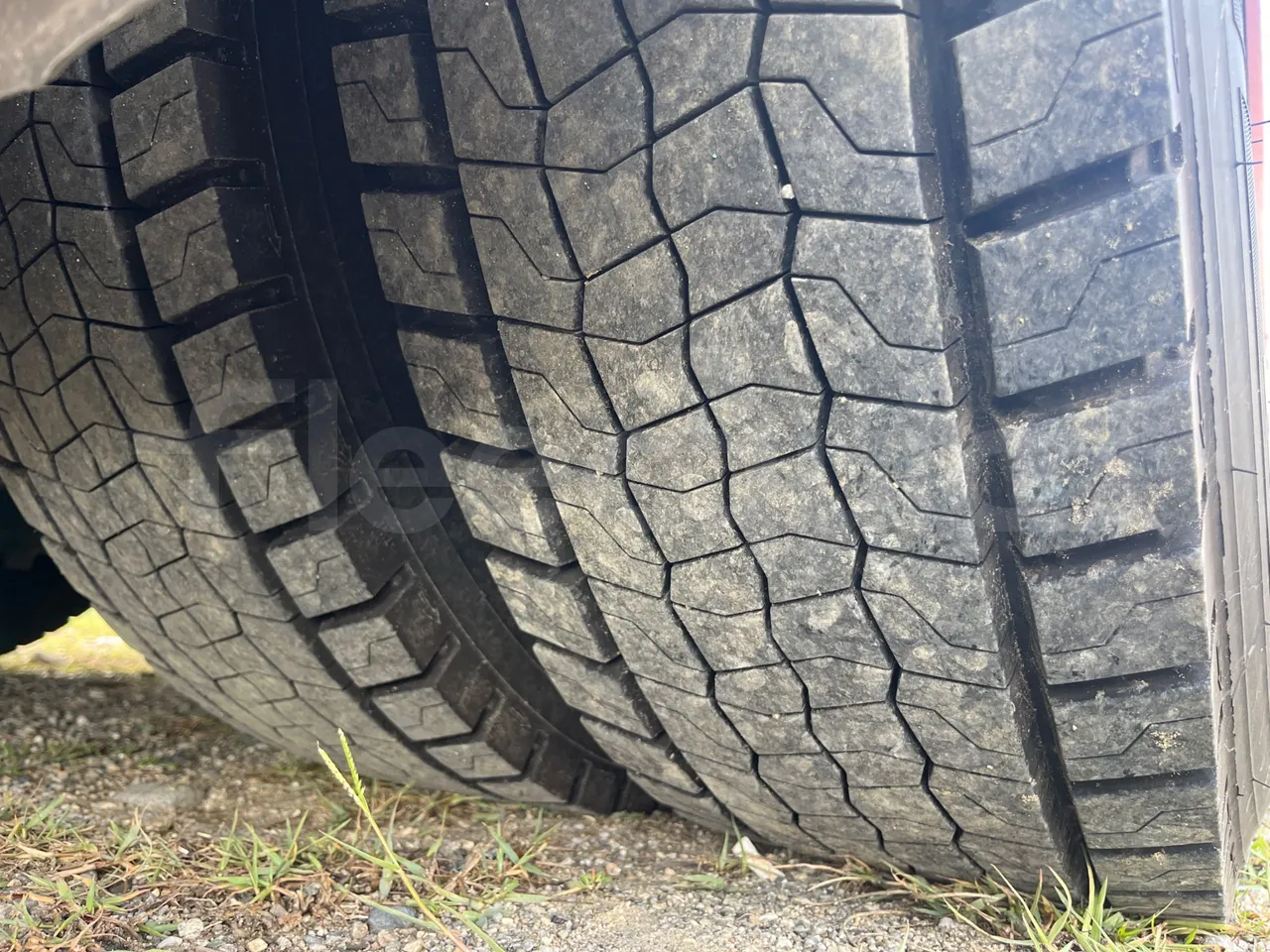 Volvo 9700 4X2 HDH - EUR4 - 309kW - 12.2m - tread condition second axle tires right